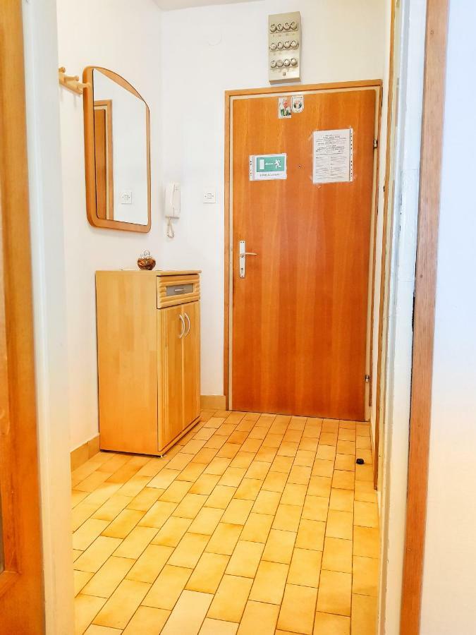 Apartment Nena โนวีวีโนดอลสกี ภายนอก รูปภาพ